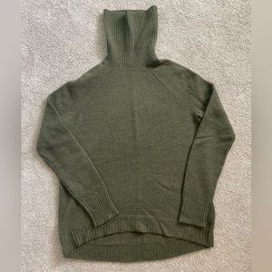 J CREW Turtleneck Sweater, Olive, Size XS